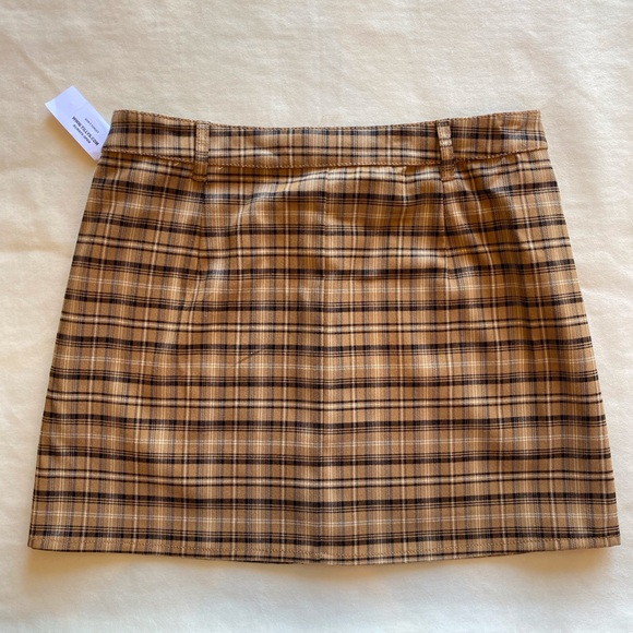 NWT Sky and Sparrow Brown Plaid Mini Skirt - Picture 2 of 5